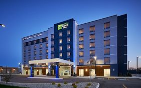 Holiday Inn Express & Suites Windsor East - Lakeshore By Ihg